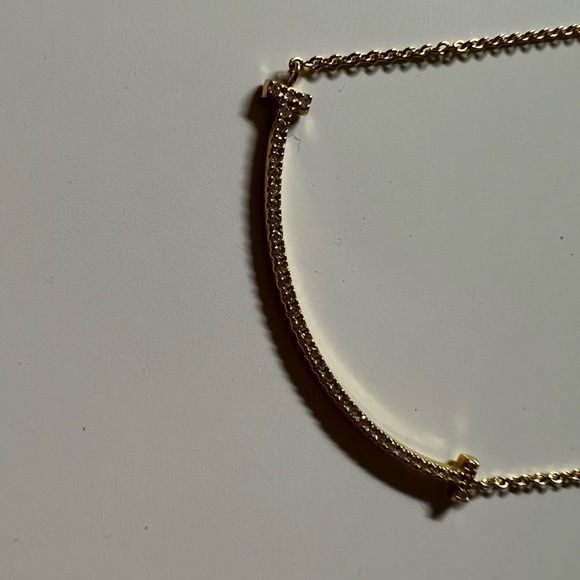 Tiffany & Co 18K diamond T smile mini pendant 16” necklace - Picture 5 of 7
